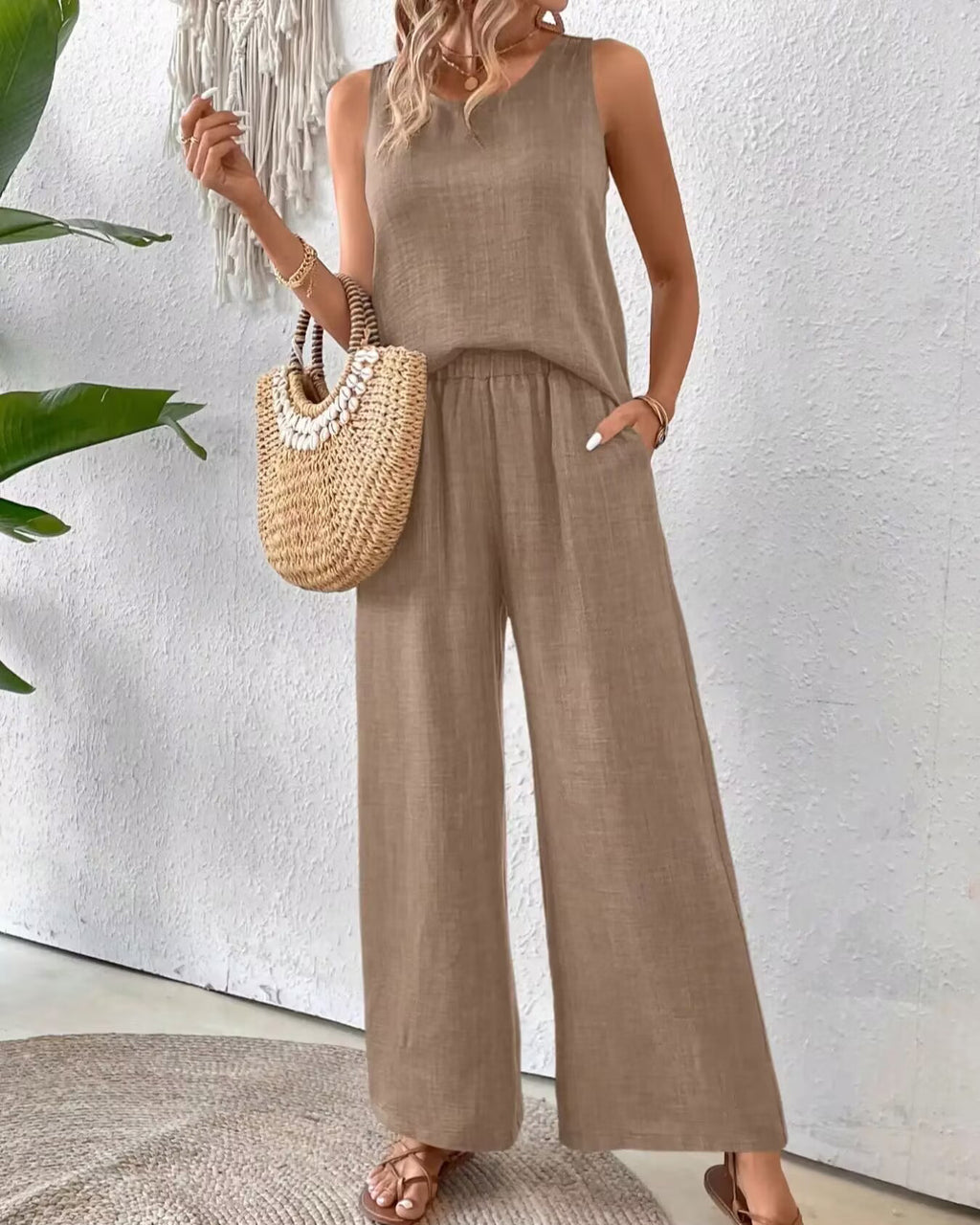 2 Pieces Set Women's Sleeveless Solid Color Back Hollow Lace Suit Summmer Trendy Casual Top Wide Leg Pants Set For Daily Wear Holiday Outfit